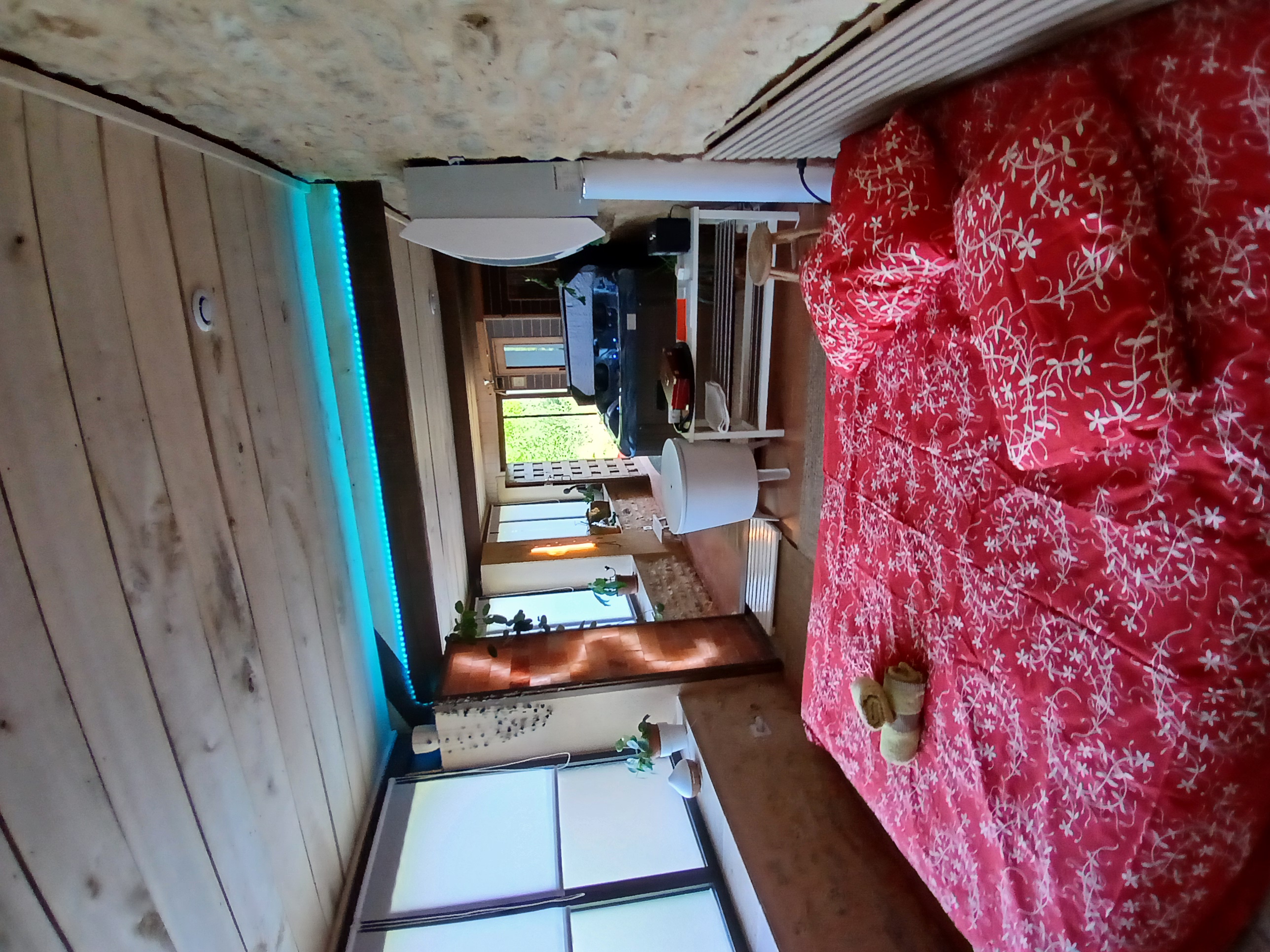 Chambre Bien-Être zen avec accès spa sauna hammam jacuzzi Mas de Lombregot